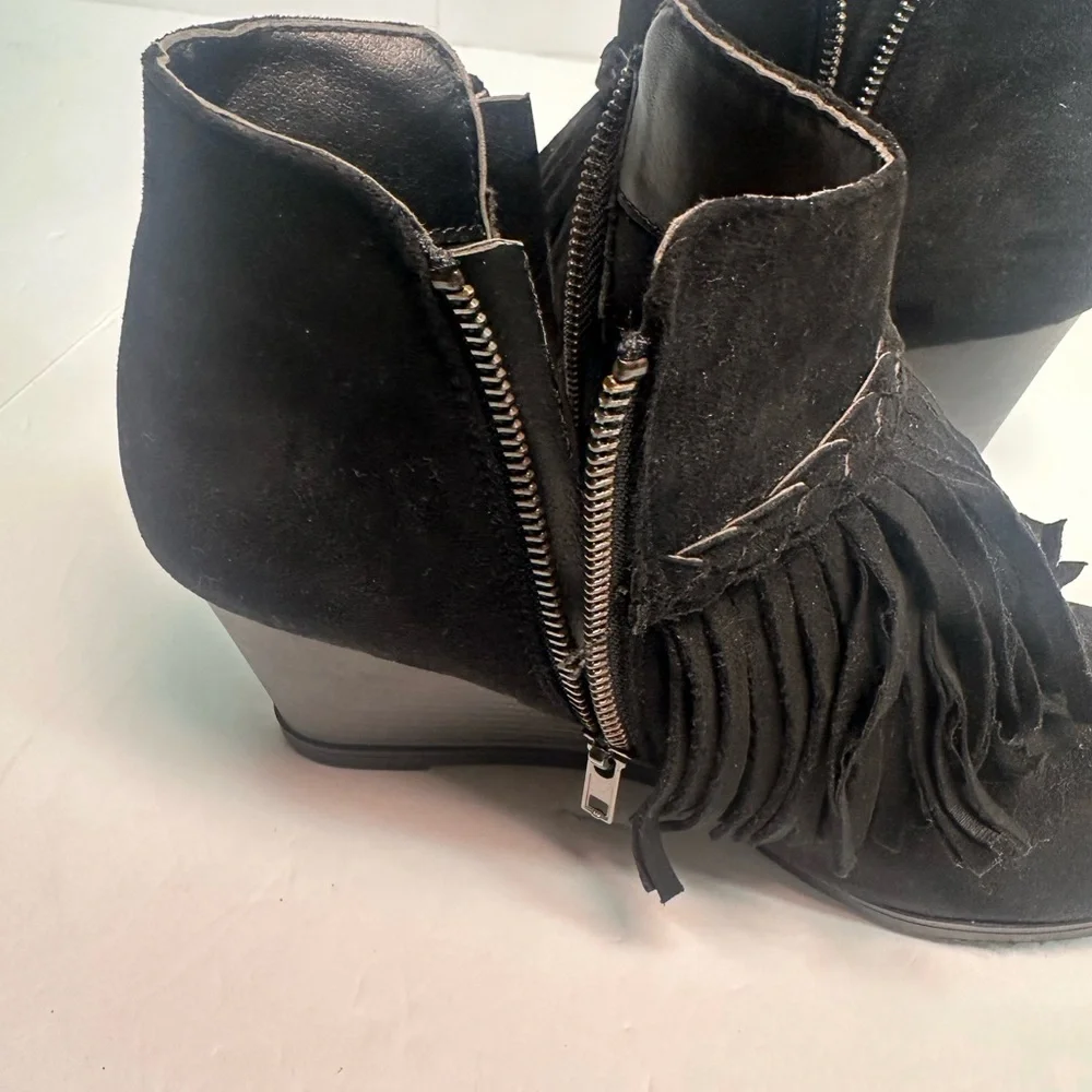 Pierre Dumas Black Fringe Ankle Booties size 10